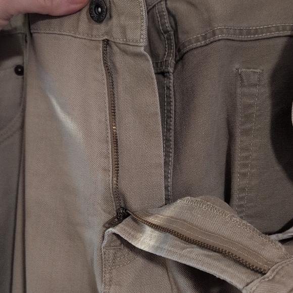 Daniel Cremieux Men's Tan Relaxed Jeans - Picture 8 of 8